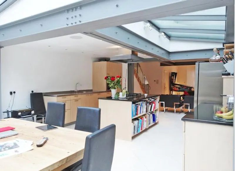 Beams at Contemporary Hampstead house, B1197 (photo 11)