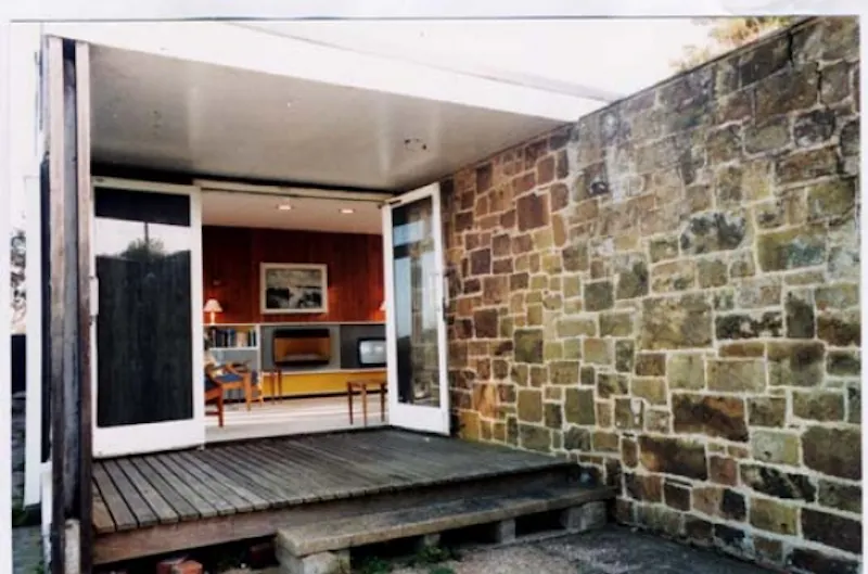 Exposed brick at Huntstanton beach house, D1387 (photo 4)
