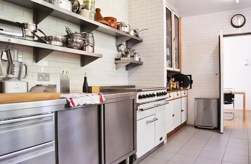Kitchen at Hatfield Modernist house, D1382 (photo 11)