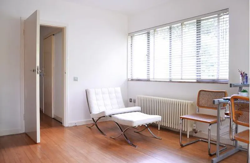 Hatfield Modernist house, D1382 (photo 16)