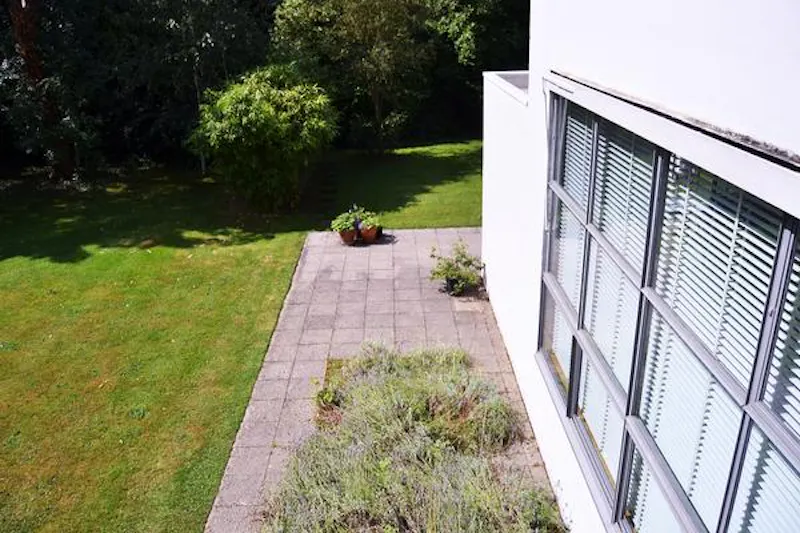 Hatfield Modernist house, D1382 (photo 26)