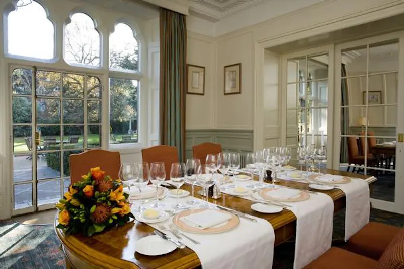 Dining room at Stately in Kingston Upon Thames , B1600 (photo 6)