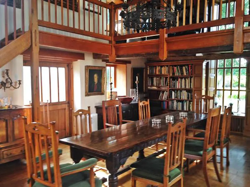 Dining room at 200 acre Radlett farm, L236 (photo 5)