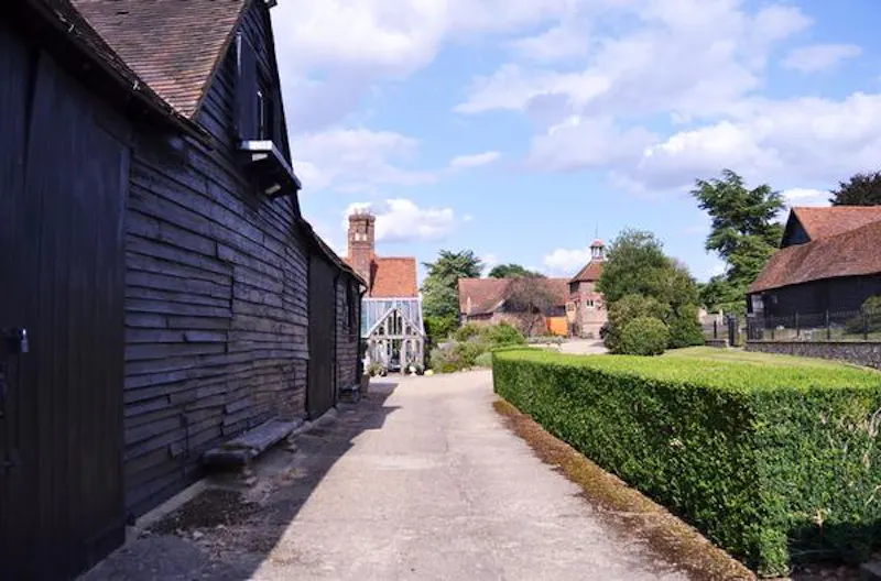 200 acre Radlett farm, L236 (photo 30)