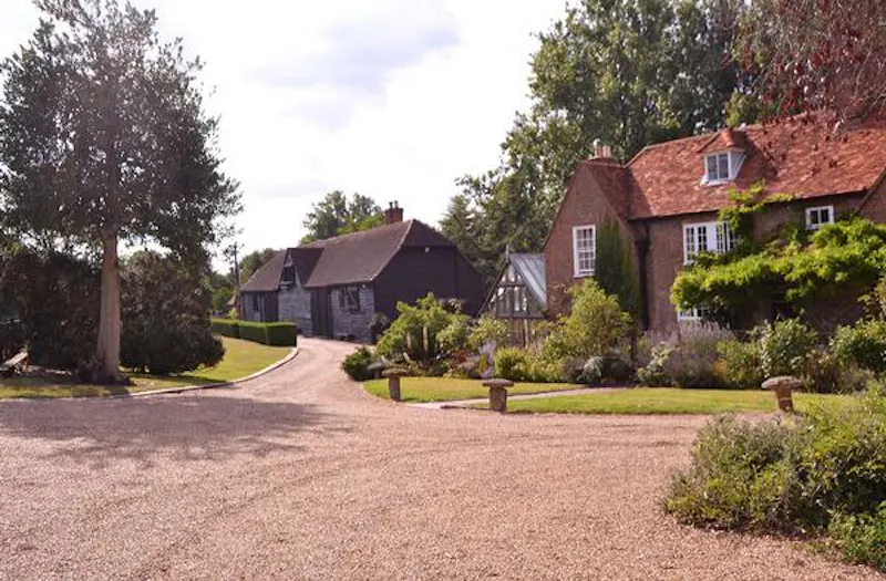 Driveway at 200 acre Radlett farm, L236 (photo 33)