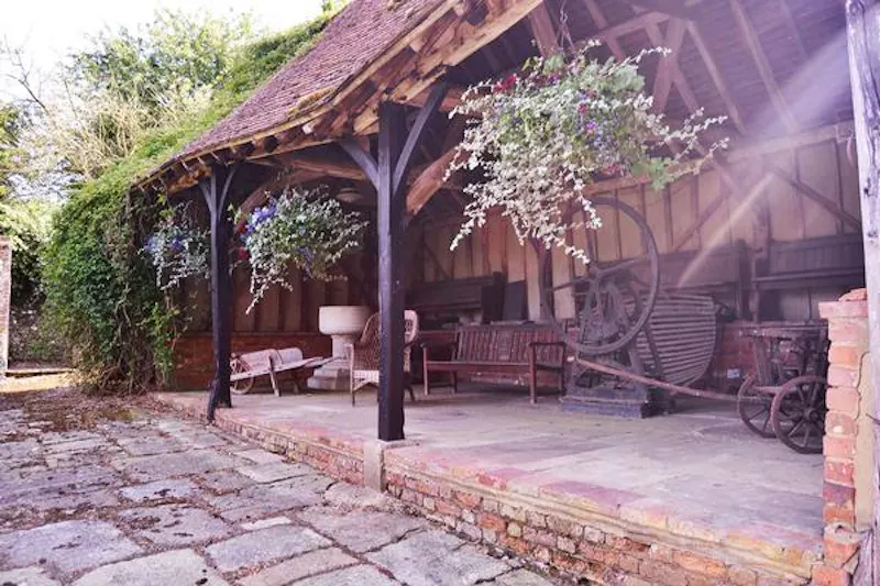 200 acre Radlett farm, L236 (photo 43)