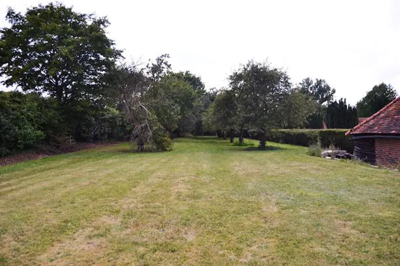 200 acre Radlett farm, L236 (photo 47)