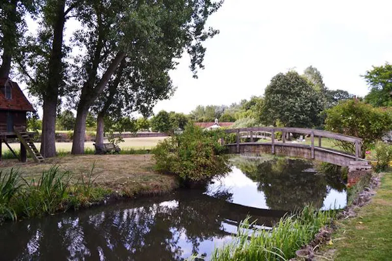 200 acre Radlett farm, L236 (photo 56)