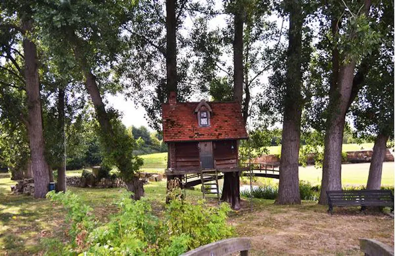 Woodland at 200 acre Radlett farm, L236 (photo 58)
