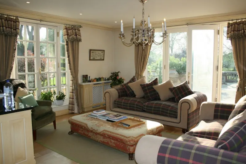 Living Room at Art deco country house Datchet, D1987 (photo 12)