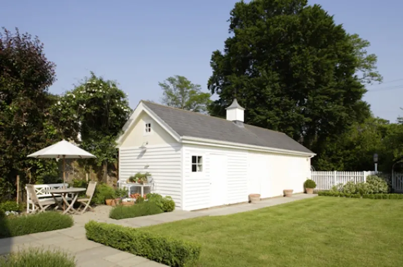 Pretty New England-style house, D1998 (photo 53)