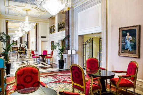 Luxury Kensington boutique hotel, R686