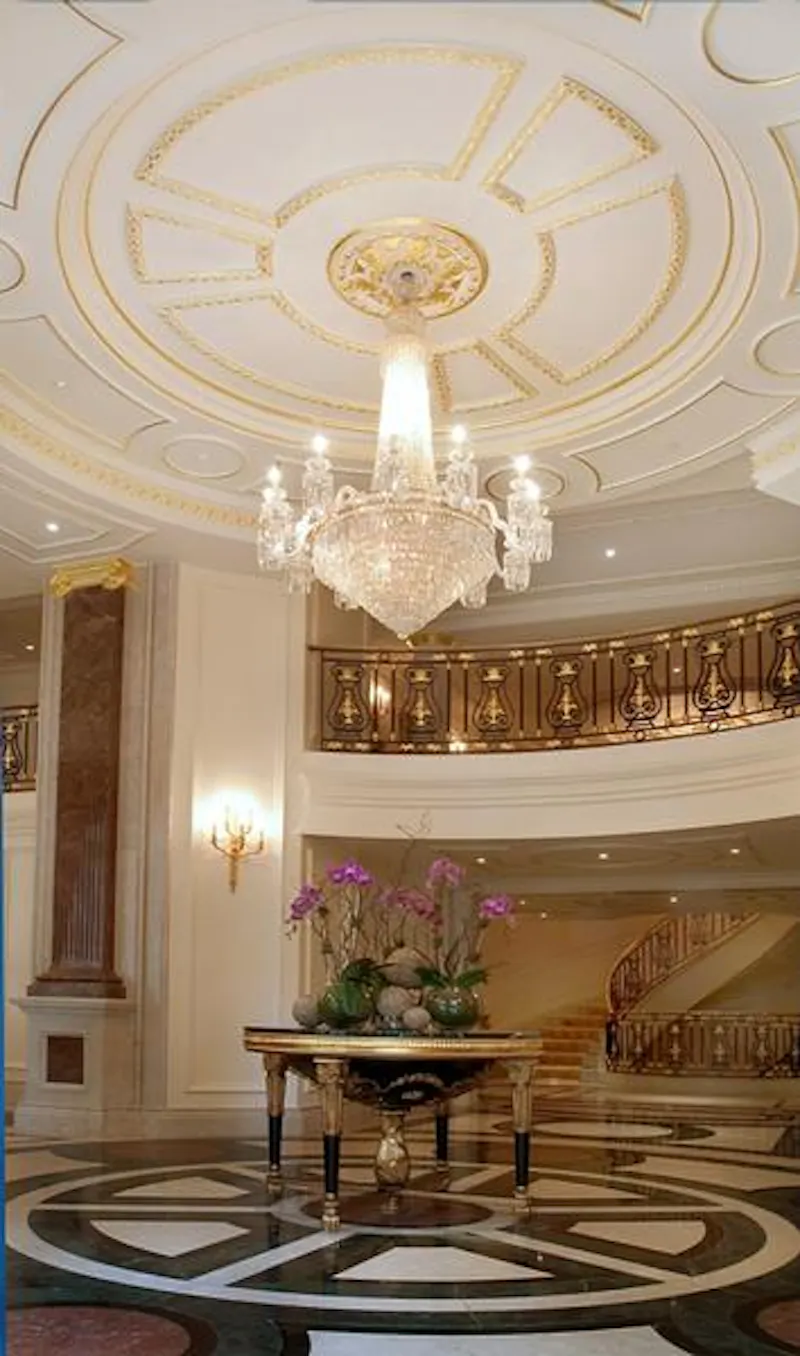 Mezzanine at Luxury Kensington boutique hotel, R686 (photo 9)