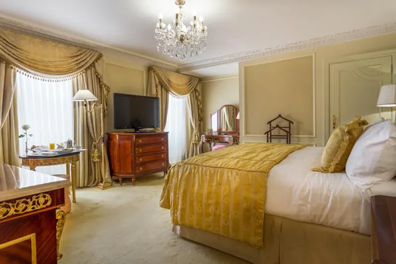 Luxury Kensington boutique hotel, R686 (photo 13)