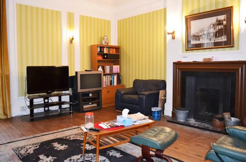 Fireplace at Detached Putney house, B969 (photo 3)