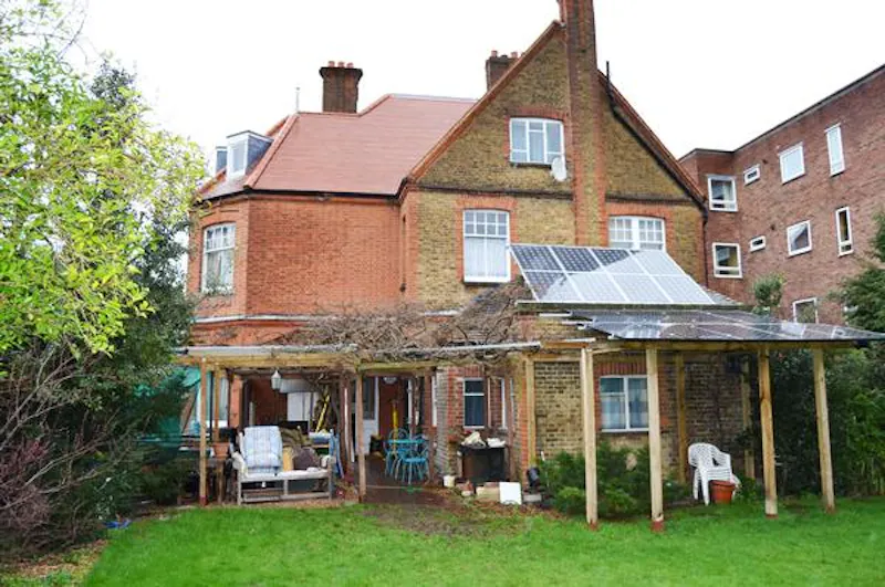 Detached Putney house, B969 (photo 34)