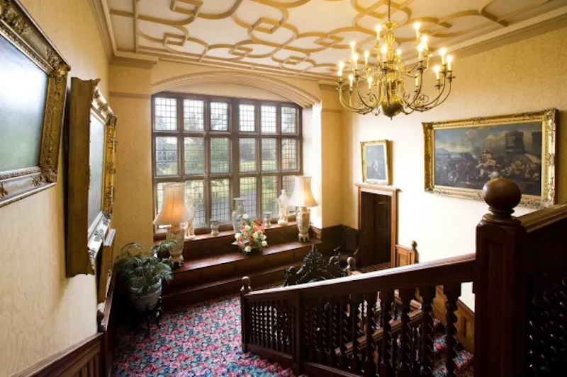 Staircase at Lake District country house hotel, G269 (photo 9)