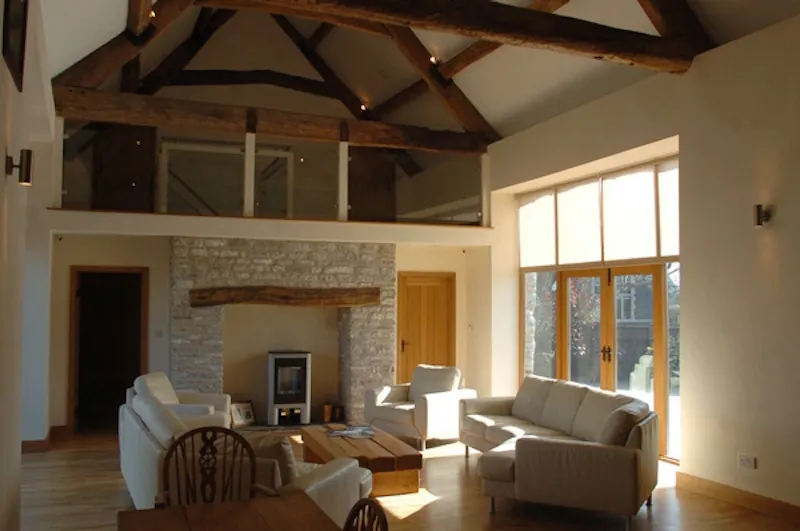 Living Room at Film location L607 in Gloucestershire (photo 8)