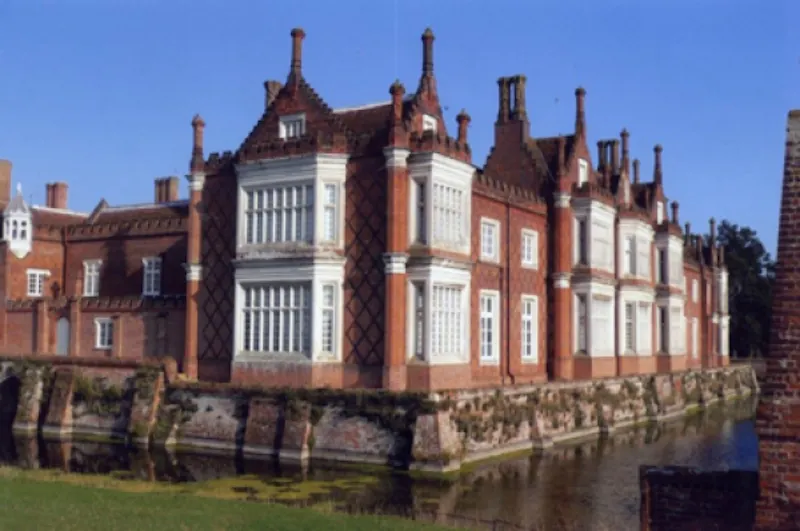Elizabethan Ipswich stately , M39 (photo 1)