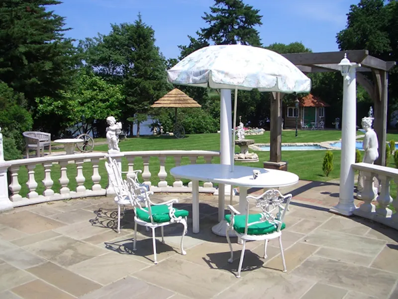 Terrace/Patio at Brockenhurst detatched house, D1978 (photo 22)
