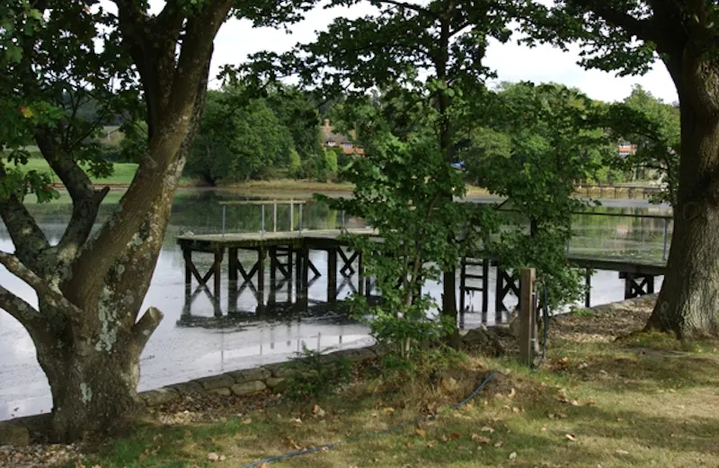 Lake at Brockenhurst detatched house, D1978 (photo 27)