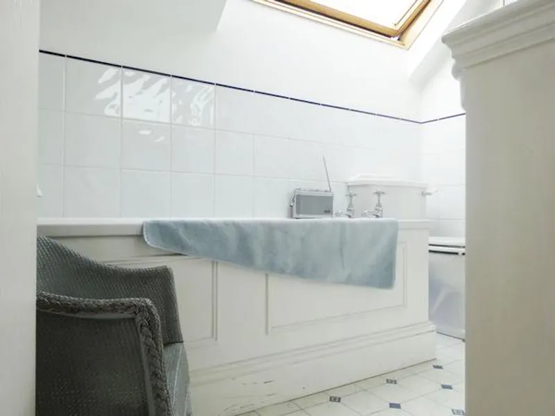 Bathroom at Bright and airy home in Barnes, E260 (photo 18)