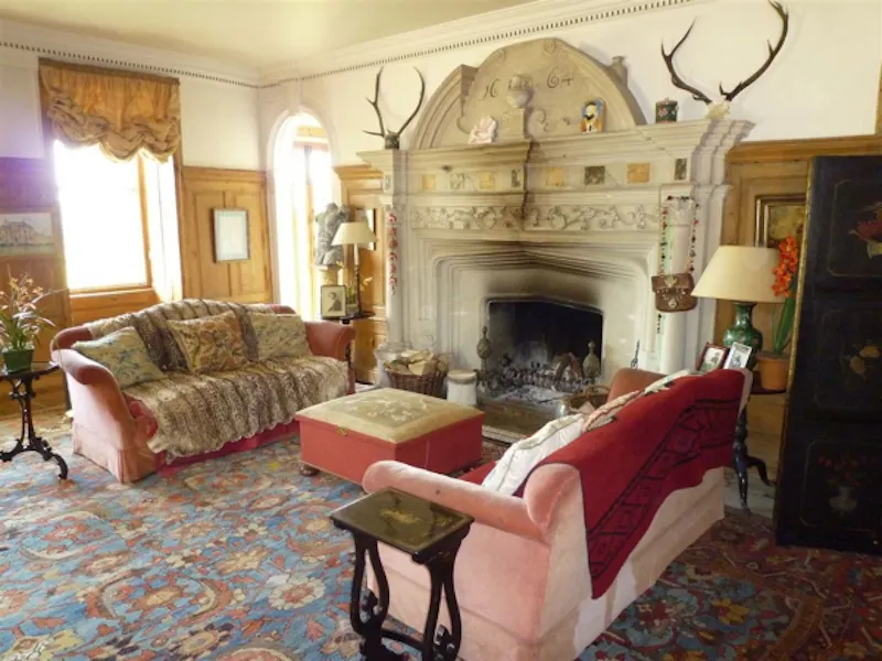 Sitting room at Gothic manor house in Bath, A1135 (photo 4)