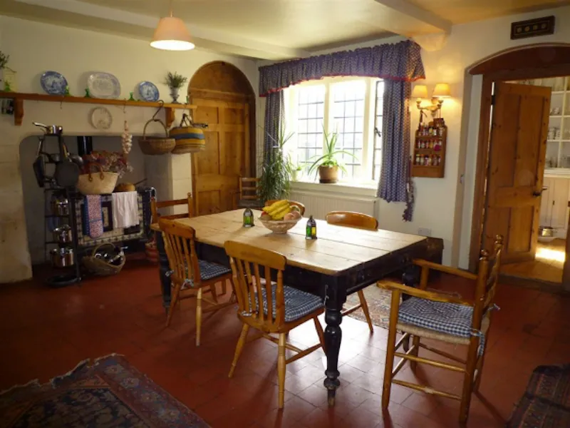 Kitchen at Gothic manor house in Bath, A1135 (photo 8)