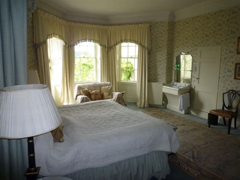 Bedroom at Gothic manor house in Bath, A1135 (photo 14)