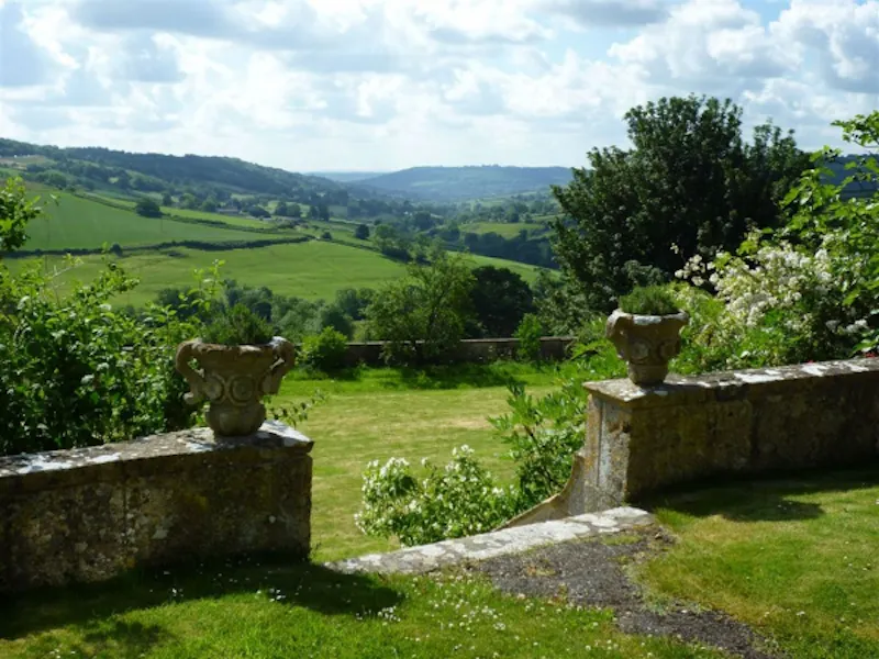 Countryside at Gothic manor house in Bath, A1135 (photo 15)