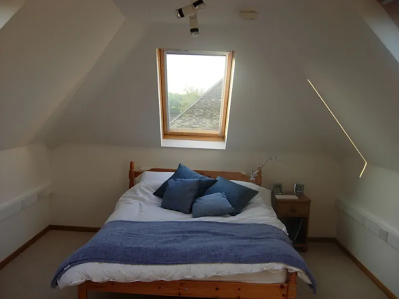 Attic at Stoke Poges family house, D1985 (photo 11)