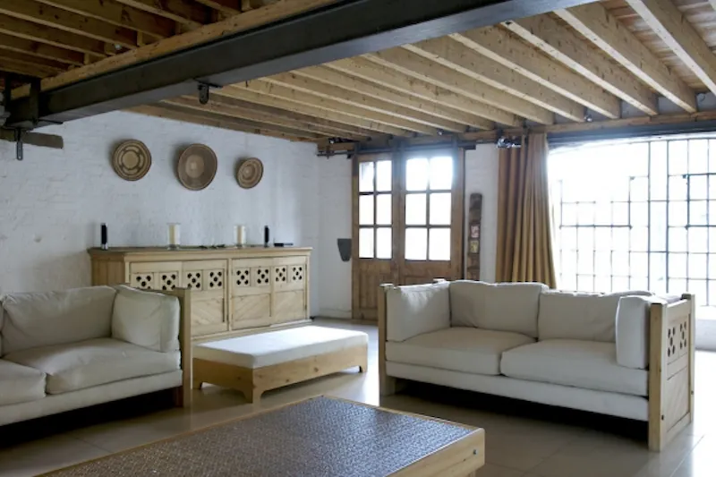 Living Room at Converted Southwark Forge, F094 (photo 3)