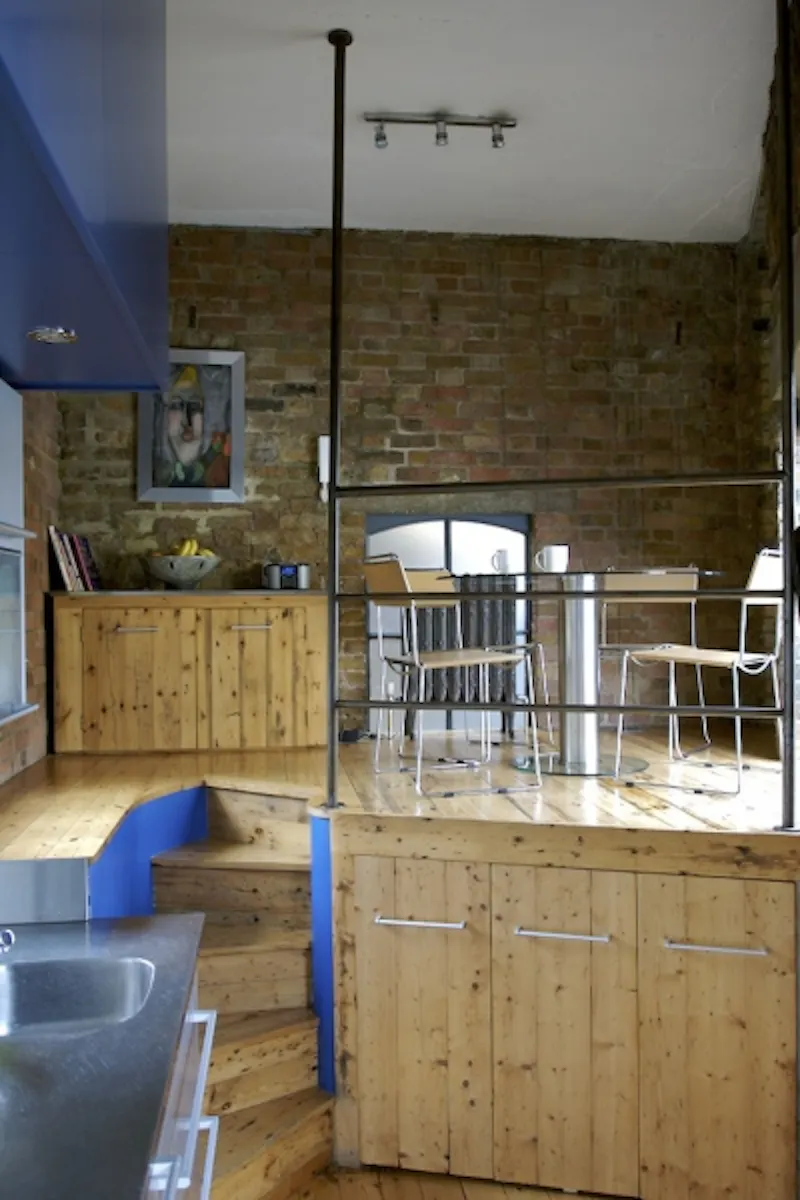 Converted Southwark Forge, F094 (photo 7)
