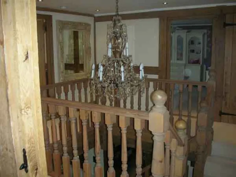 Characterful Radlett house, M267 (photo 3)