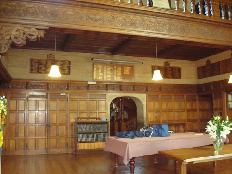 Panelling at Film location J52 in West Sussex (photo 6)