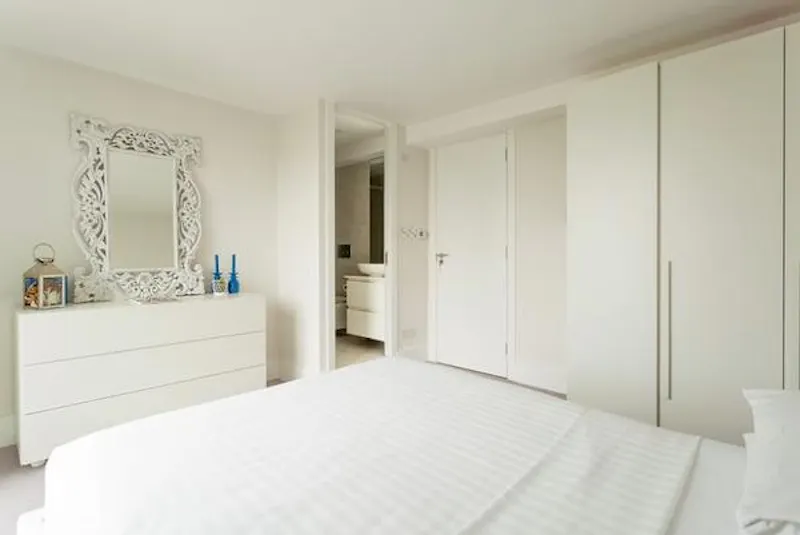 Vauxhall riverside apartment , K176 (photo 21)