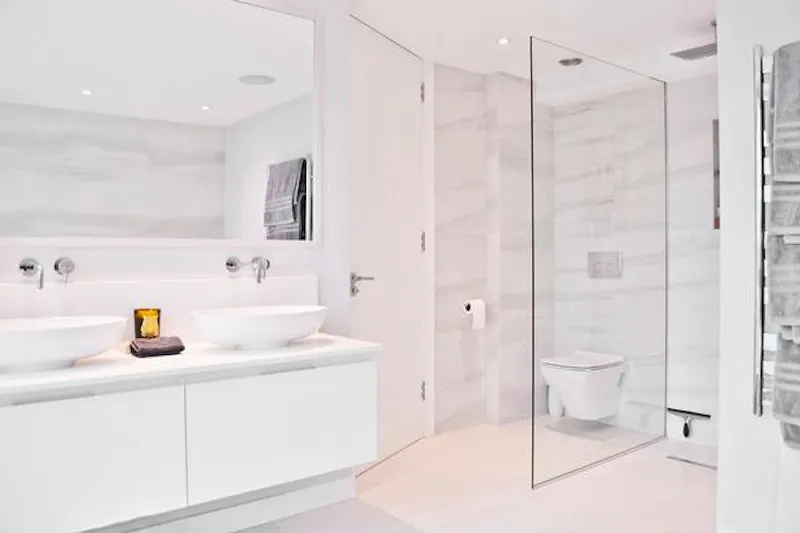 Shower at Vauxhall riverside apartment , K176 (photo 32)