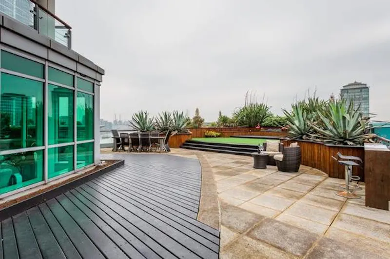 Roof terrace at Vauxhall riverside apartment , K176 (photo 42)