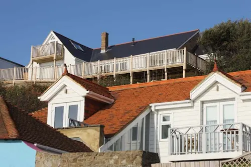 Large Folkestone beach house, D1999
