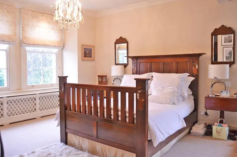 Bedroom at Chiswick family house, D1989 (photo 26)