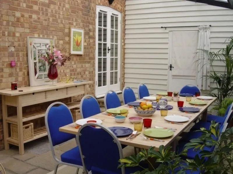 Conservatory at Film location L610 in Kent (photo 14)