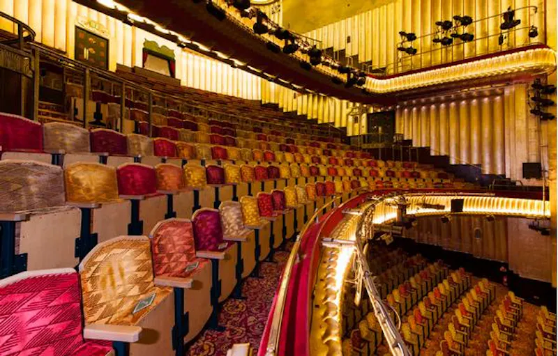 Art Deco theatre on the Strand, P574 (photo 13)