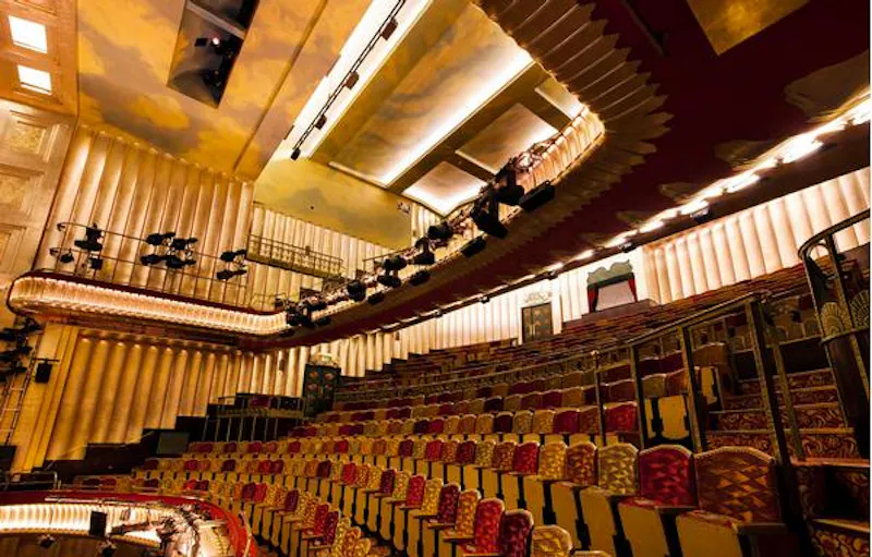 Art Deco theatre on the Strand, P574 (photo 14)