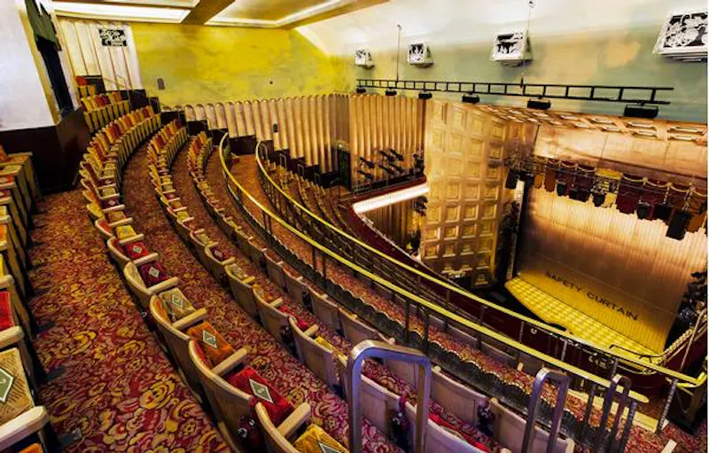 Art Deco theatre on the Strand, P574 (photo 17)