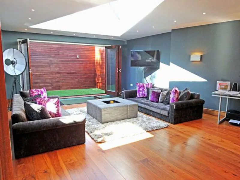Floor - wooden at Funky Clapham house, K372 (photo 4)
