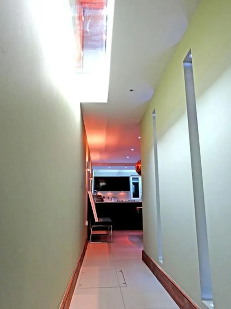 Corridor at Funky Clapham house, K372 (photo 17)
