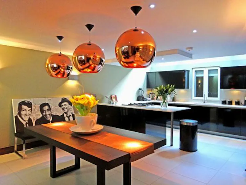 Dining room at Funky Clapham house, K372 (photo 19)