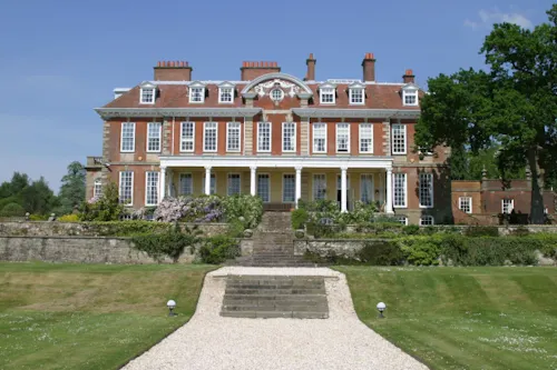 Extensive Heathfield estate, A1198
