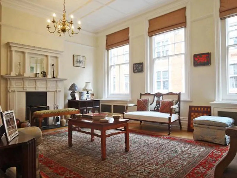 Fireplace at Westminster Victorian townhouse, B1501 (photo 2)