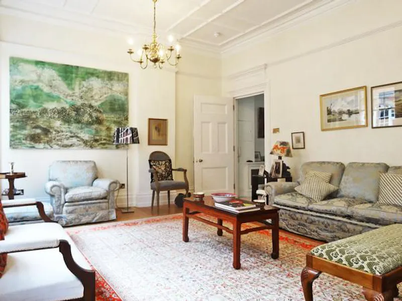 Westminster Victorian townhouse, B1501 (photo 1)